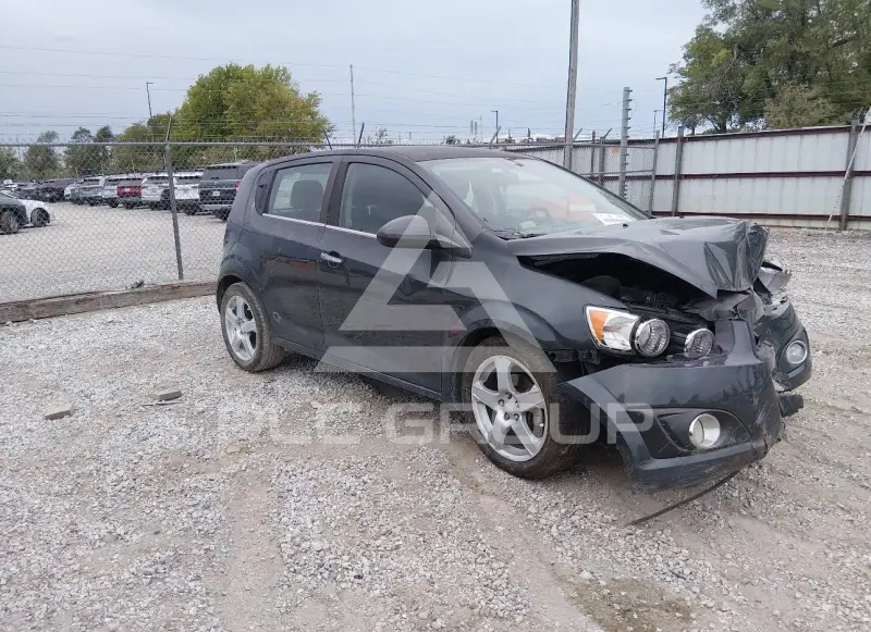 2016 Chevrolet Sonic photo