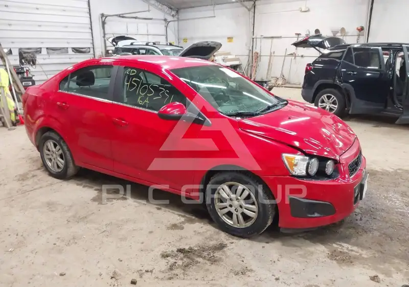 2016 Chevrolet Sonic фото