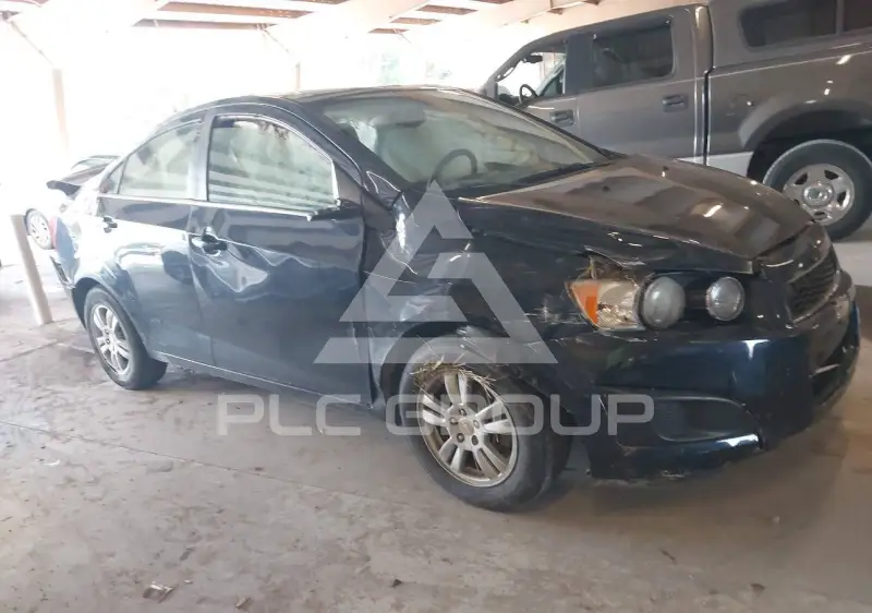 2016 Chevrolet Sonic фото