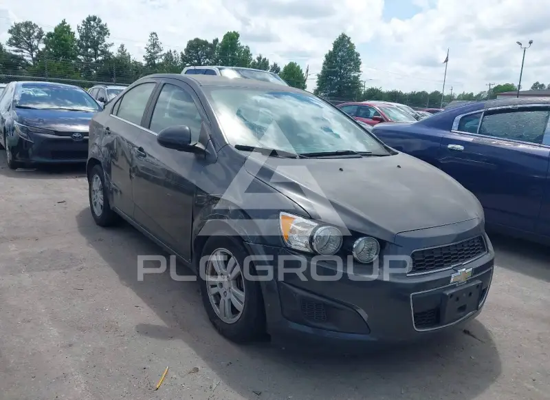 2016 Chevrolet Sonic photo