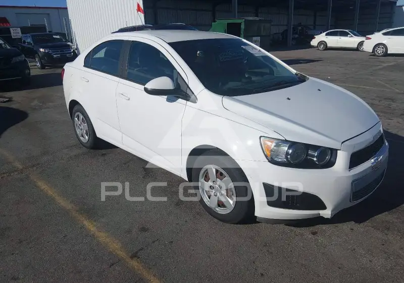 2016 Chevrolet Sonic фото