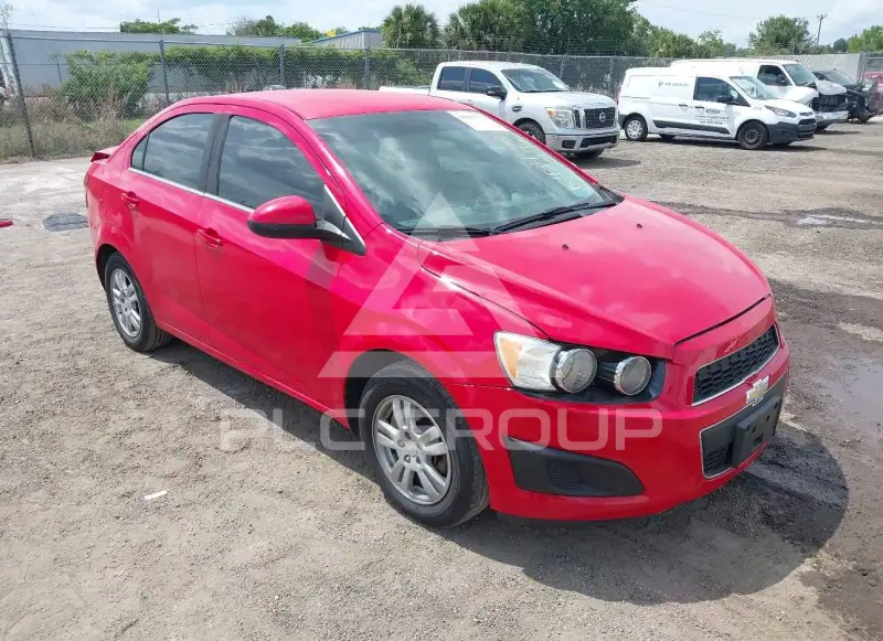 2016 Chevrolet Sonic photo
