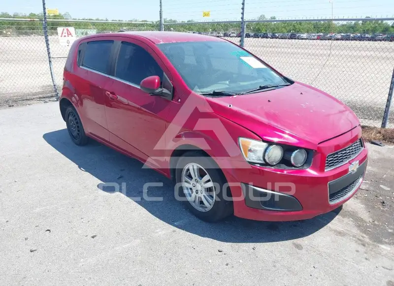 2016 Chevrolet Sonic photo