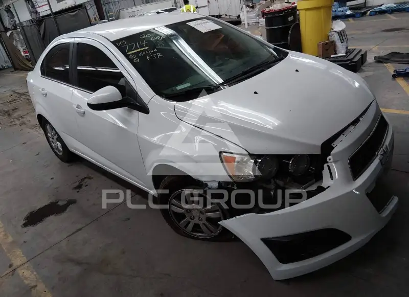 2016 Chevrolet Sonic фото