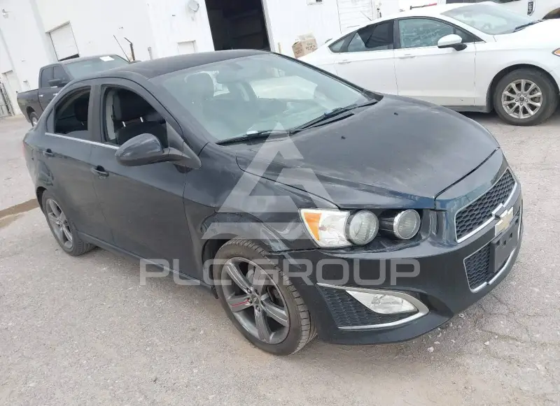 2016 Chevrolet Sonic фото