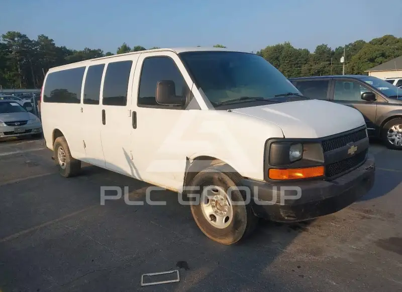 2016 Chevrolet Express фото