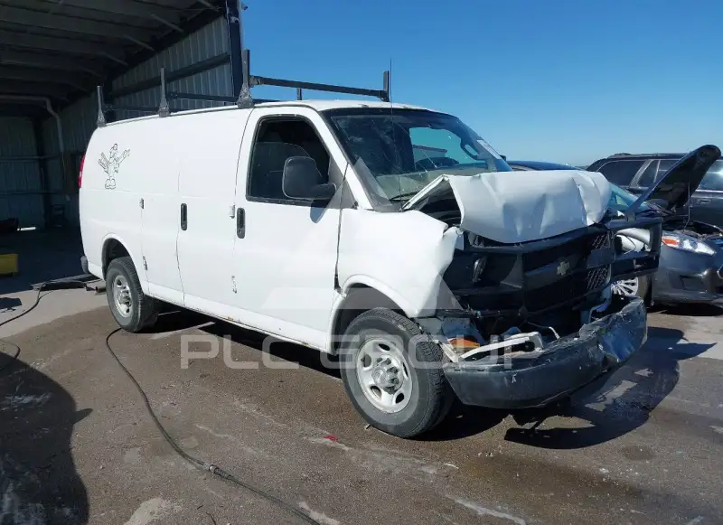 2016 Chevrolet Express фото