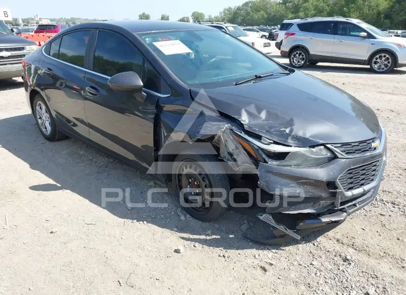 2016 Chevrolet Cruze photo