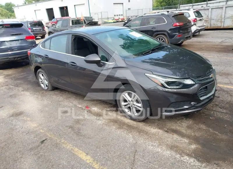 2016 Chevrolet Cruze photo