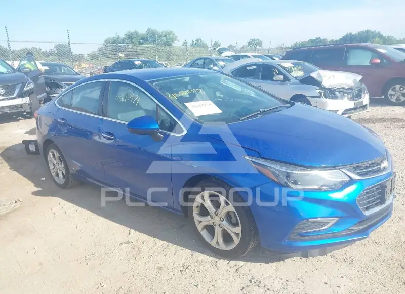 2016 Chevrolet Cruze photo