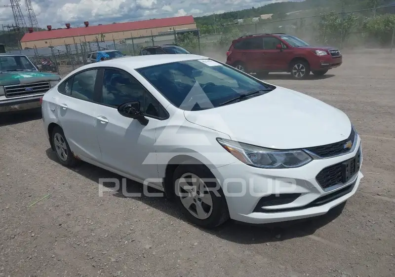 2016 Chevrolet Cruze photo