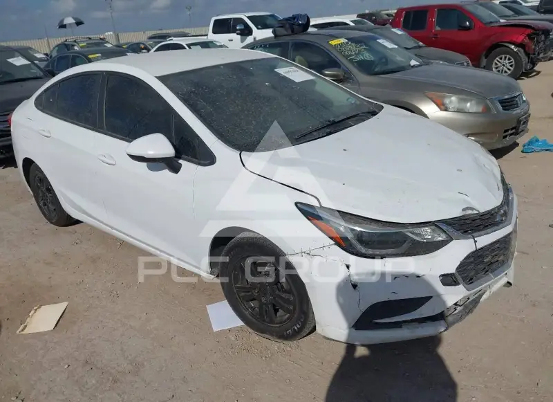 2016 Chevrolet Cruze photo