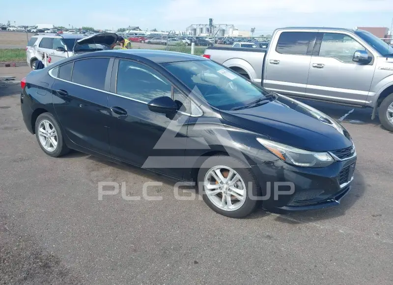 2016 Chevrolet Cruze photo