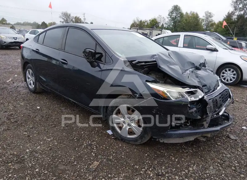 2016 Chevrolet Cruze photo