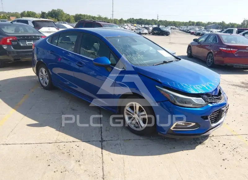 2016 Chevrolet Cruze photo