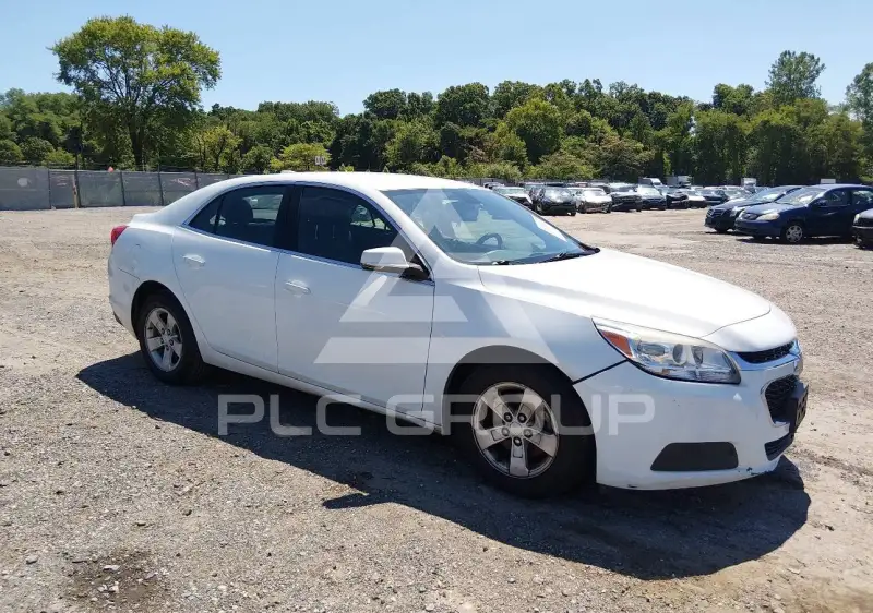 2016 Chevrolet Malibu photo