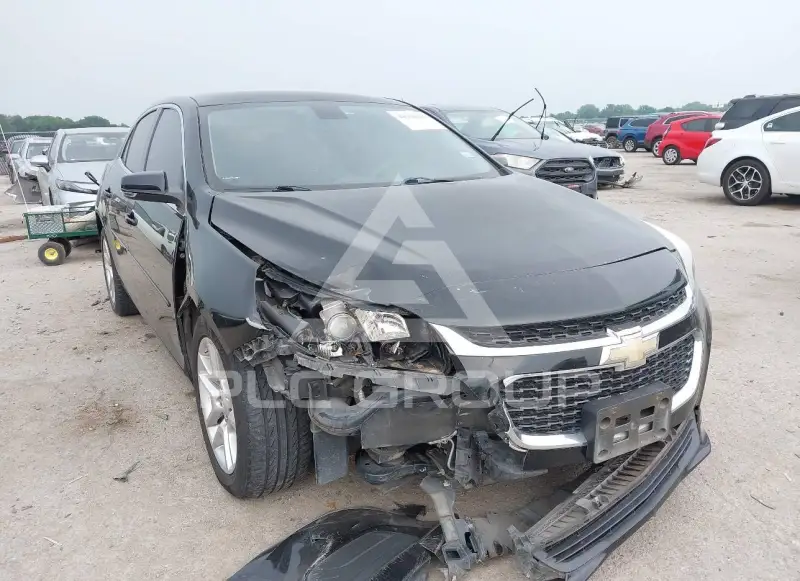2016 Chevrolet Malibu photo