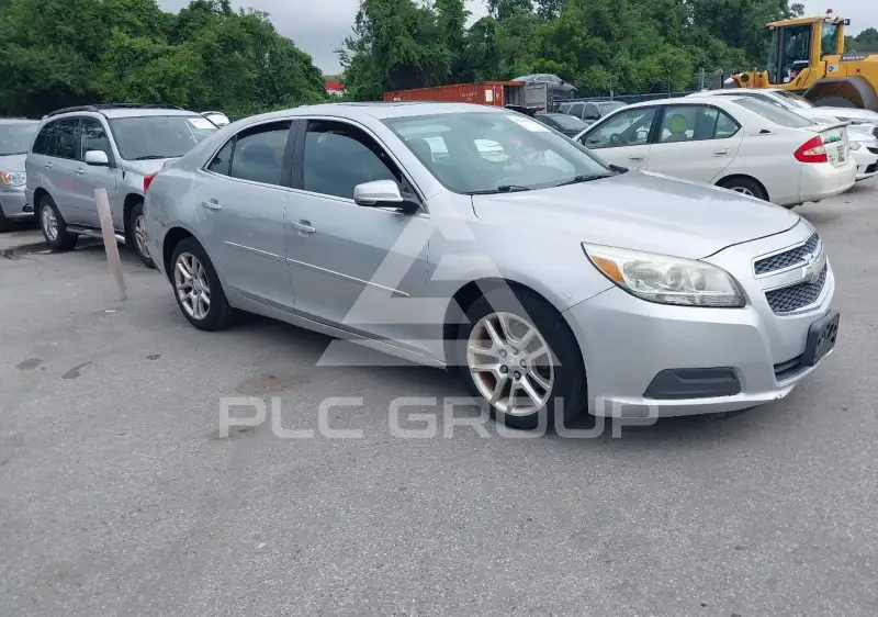 2016 Chevrolet Malibu photo