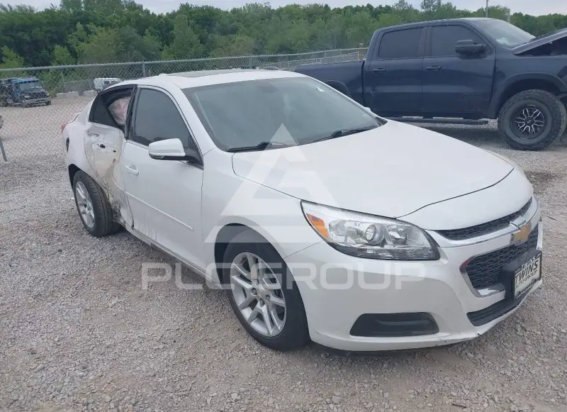 2016 Chevrolet Malibu photo