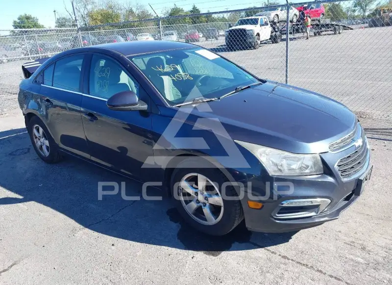 2016 Chevrolet Cruze photo