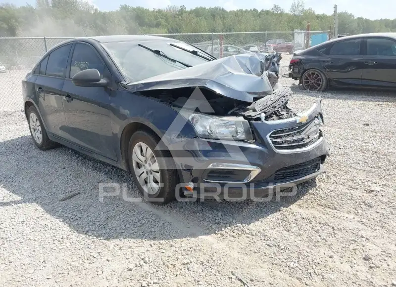 2016 Chevrolet Cruze photo