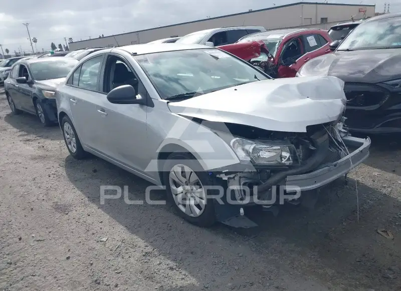 2016 Chevrolet Cruze photo