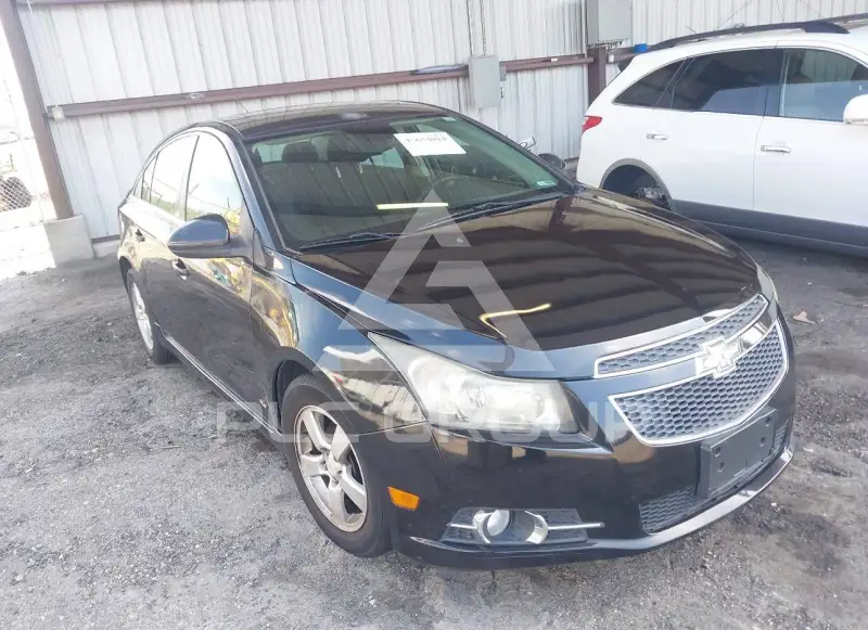2016 Chevrolet Cruze photo