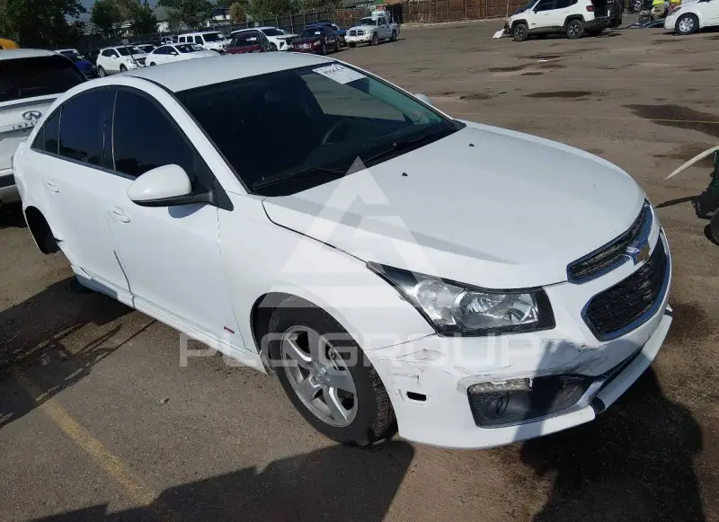 2016 Chevrolet Cruze photo