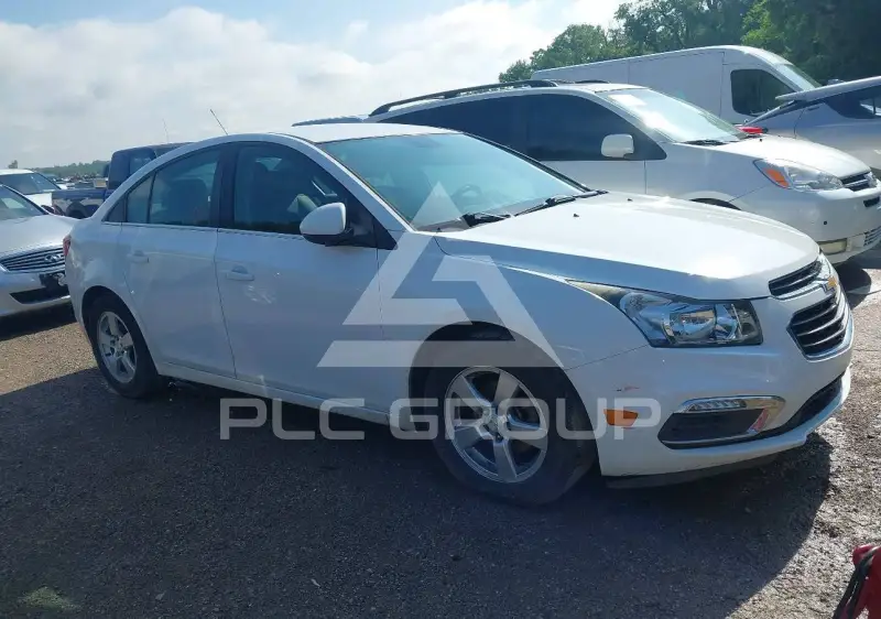 2016 Chevrolet Cruze photo