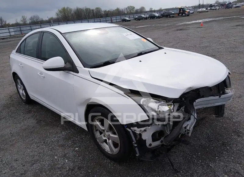 2016 Chevrolet Cruze photo