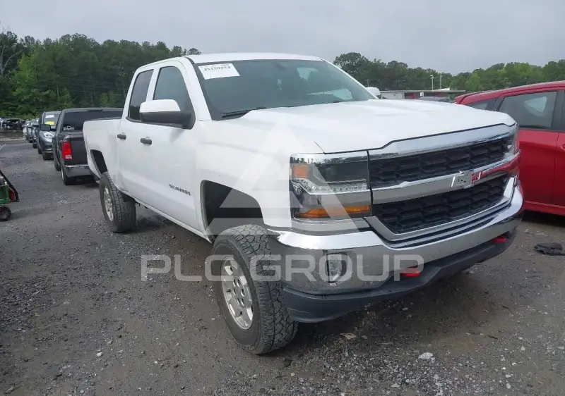 2016 Chevrolet Silverado photo