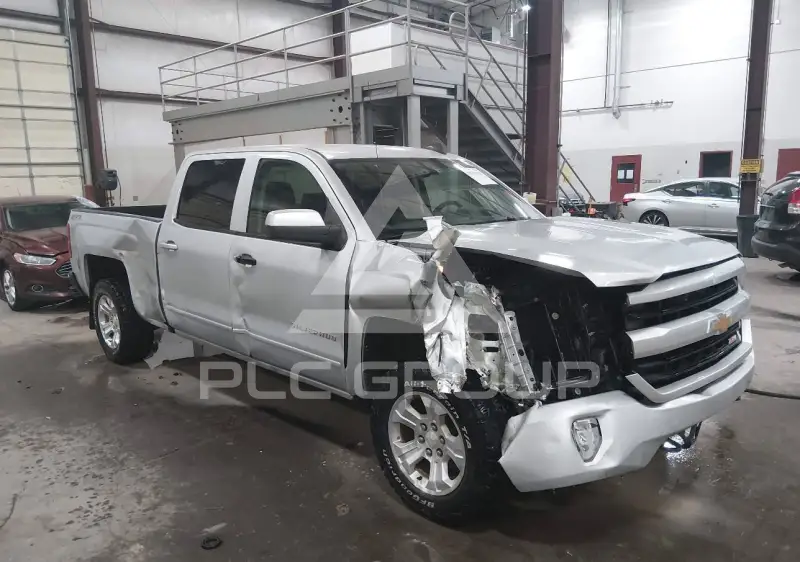 2016 Chevrolet Silverado photo