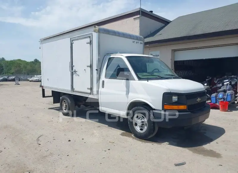 2016 Chevrolet Express фото
