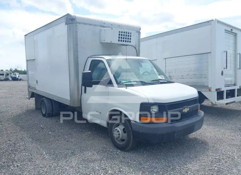 2016 Chevrolet Express фото