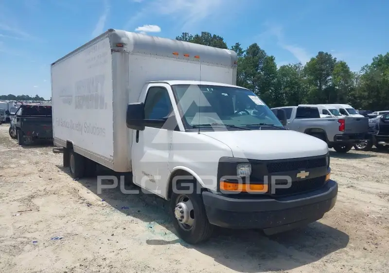 2016 Chevrolet Express фото
