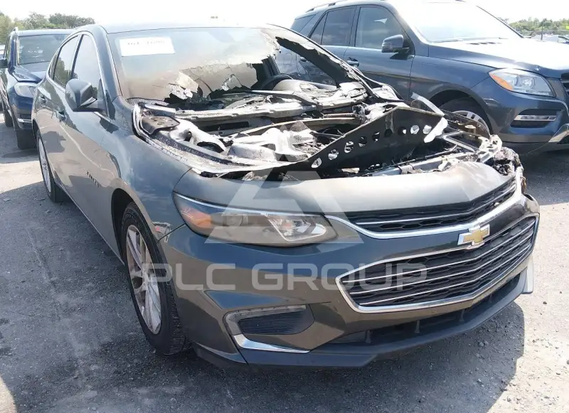 2016 Chevrolet Malibu photo