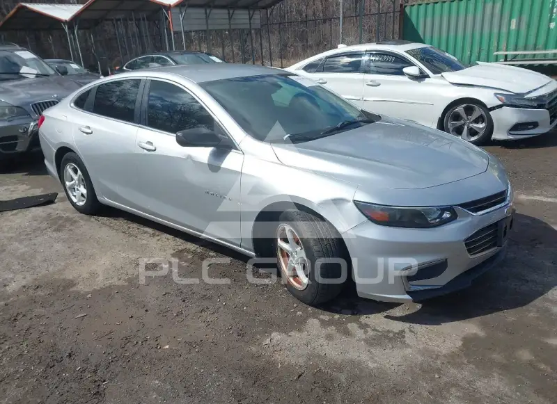 2016 Chevrolet Malibu photo