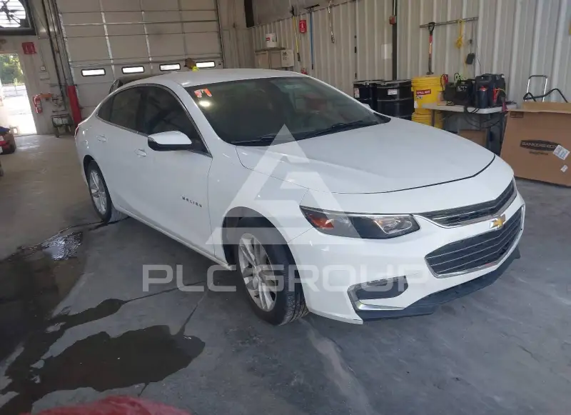 2016 Chevrolet Malibu photo