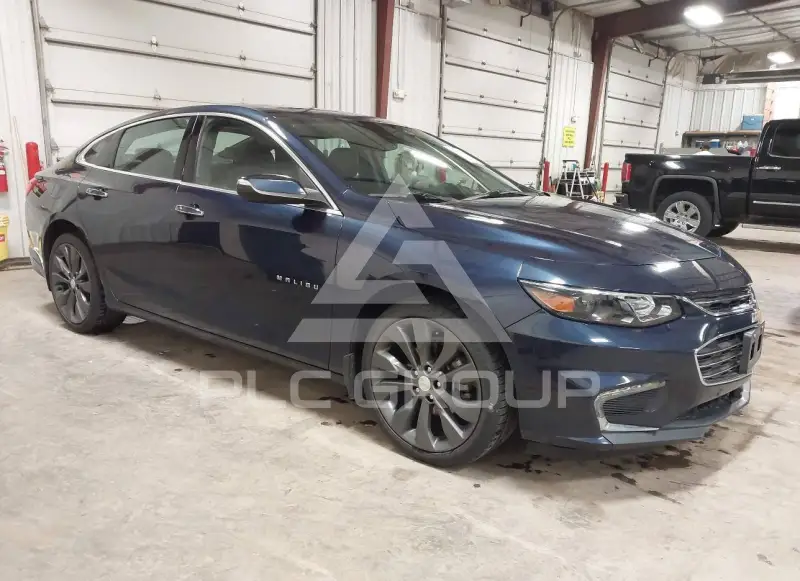 2016 Chevrolet Malibu photo