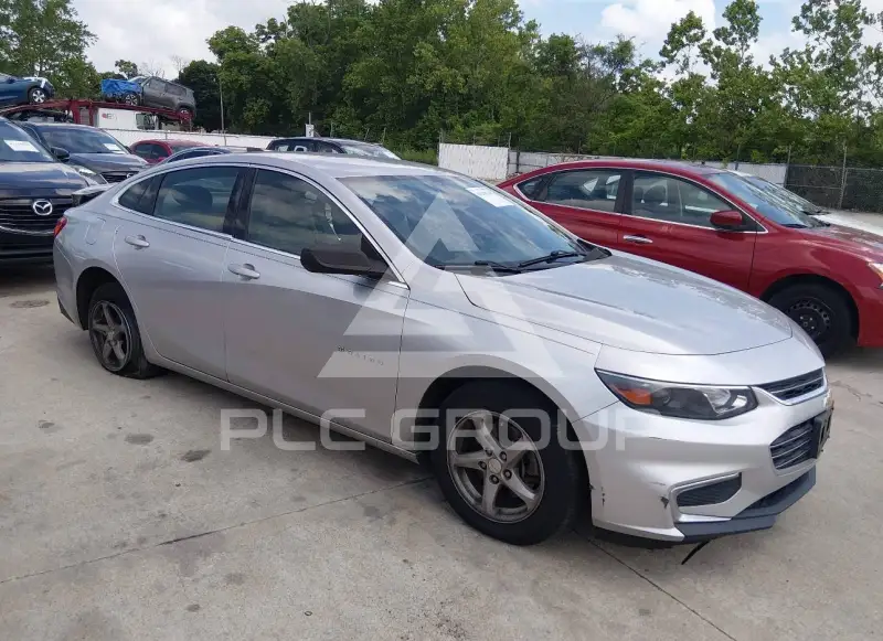 2016 Chevrolet Malibu photo