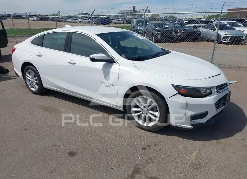 2016 Chevrolet Malibu photo