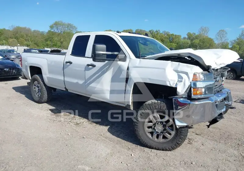 2016 Chevrolet Silverado photo
