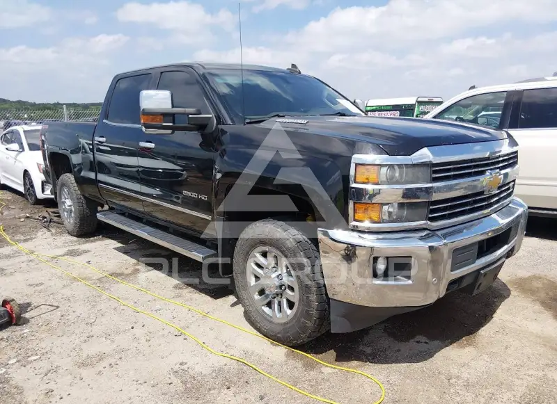 2016 Chevrolet Silverado photo