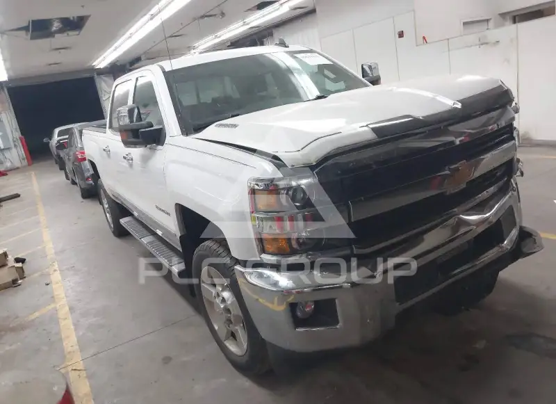 2016 Chevrolet Silverado фото