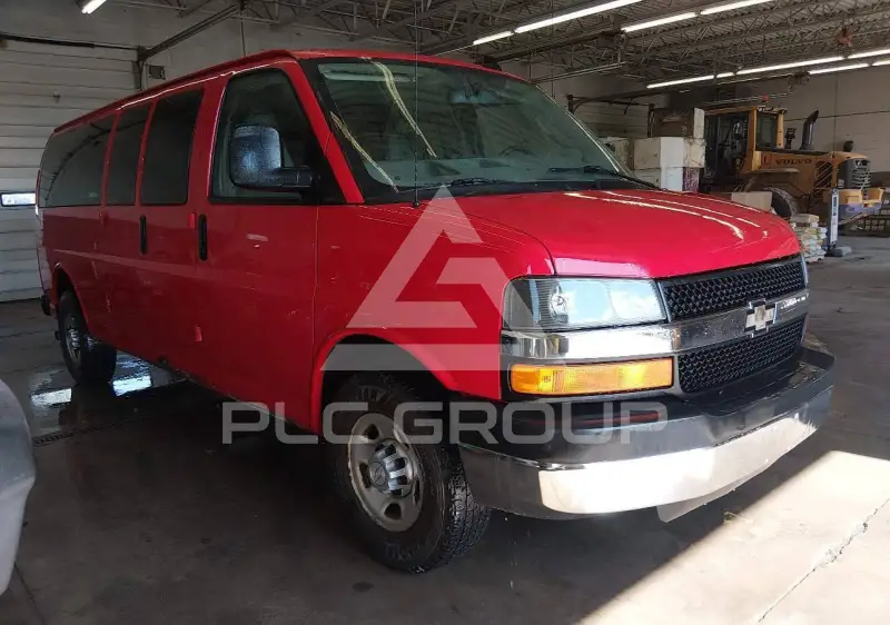 2016 Chevrolet Express фото