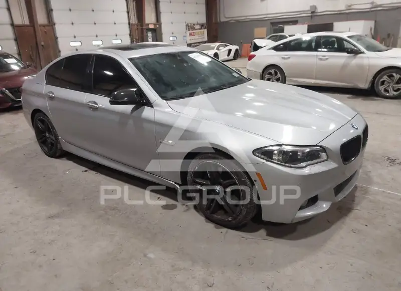 2016 BMW 550 фото