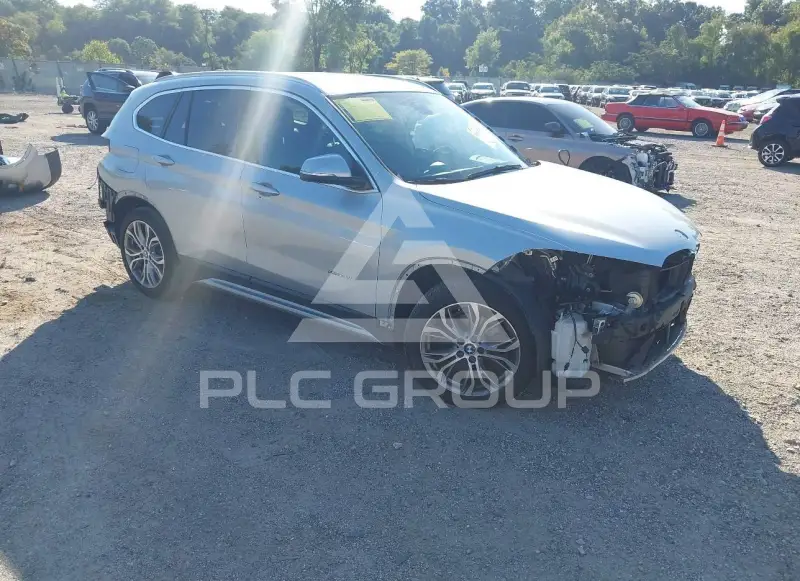 2016 BMW X1 photo