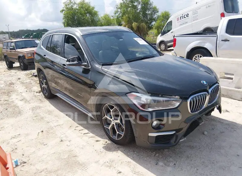 2016 BMW X1 фото