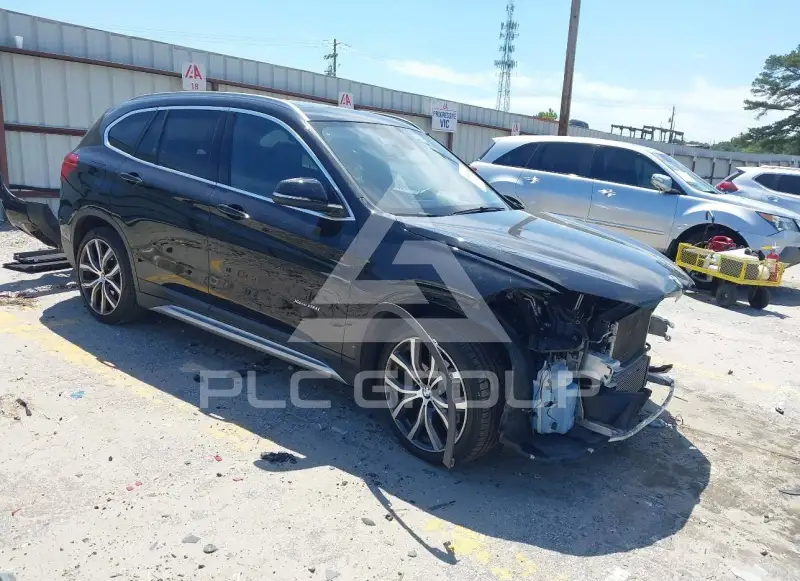 2016 BMW X1 фото