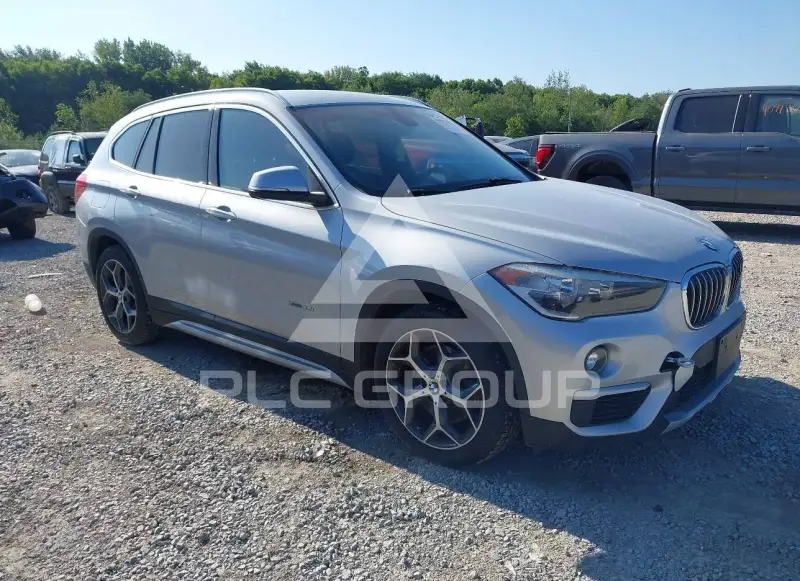 2016 BMW X1 photo